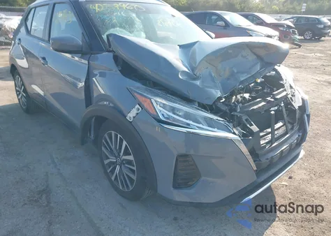 2021 Nissan Kicks Sv Xtronic Cvt z USA, uszkodzony, nr VIN 3N1CP5CV1ML474399